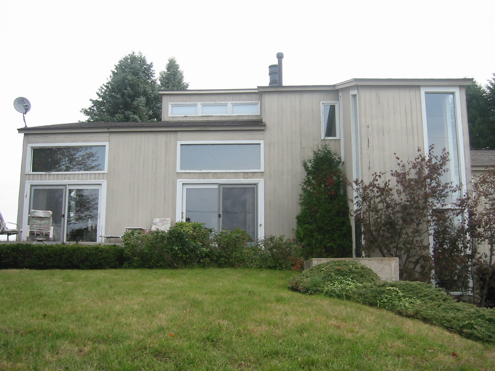 Lake Drive House Before Remodel